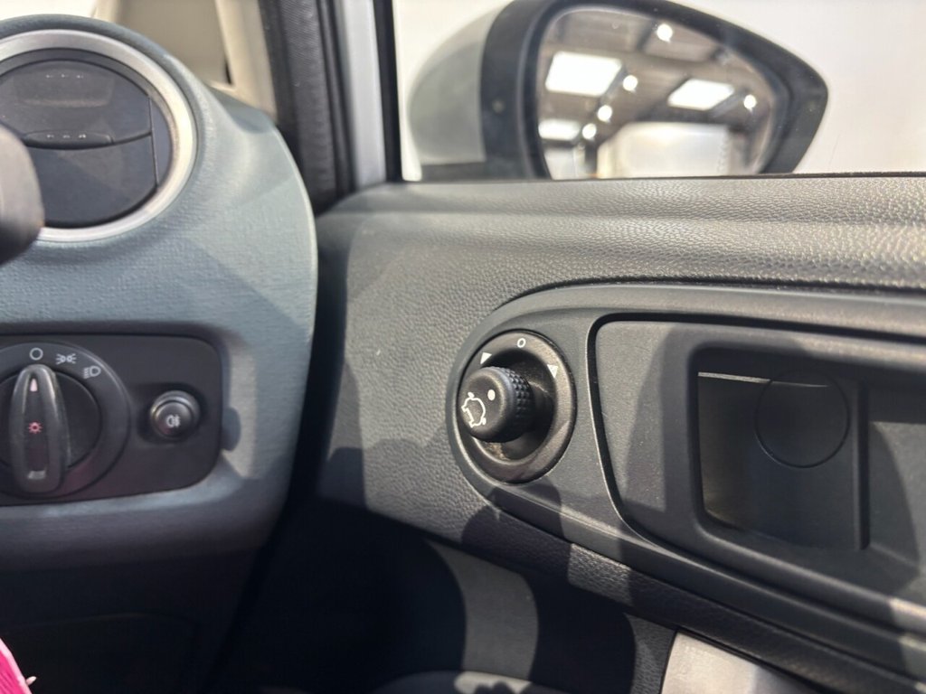 Used Ford Fiesta 2011 for sale - 78044299: Photo 33