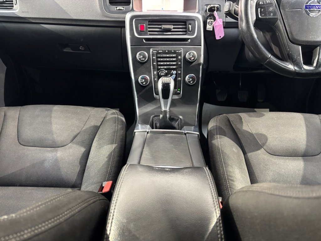 Used Volvo V60 2017 for sale - 77520524: Photo 32