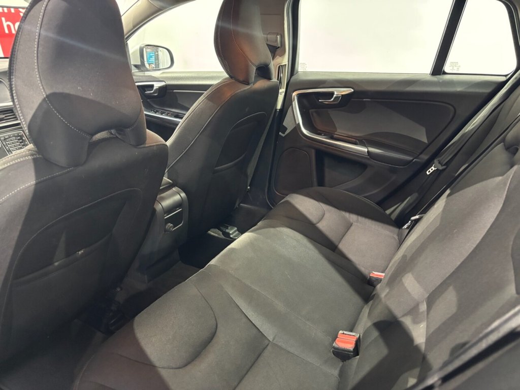 Used Volvo V60 2017 for sale - 77520524: Photo 37