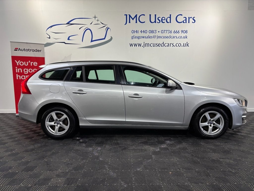 Used Volvo V60 2017 for sale - 77520524: Photo 5