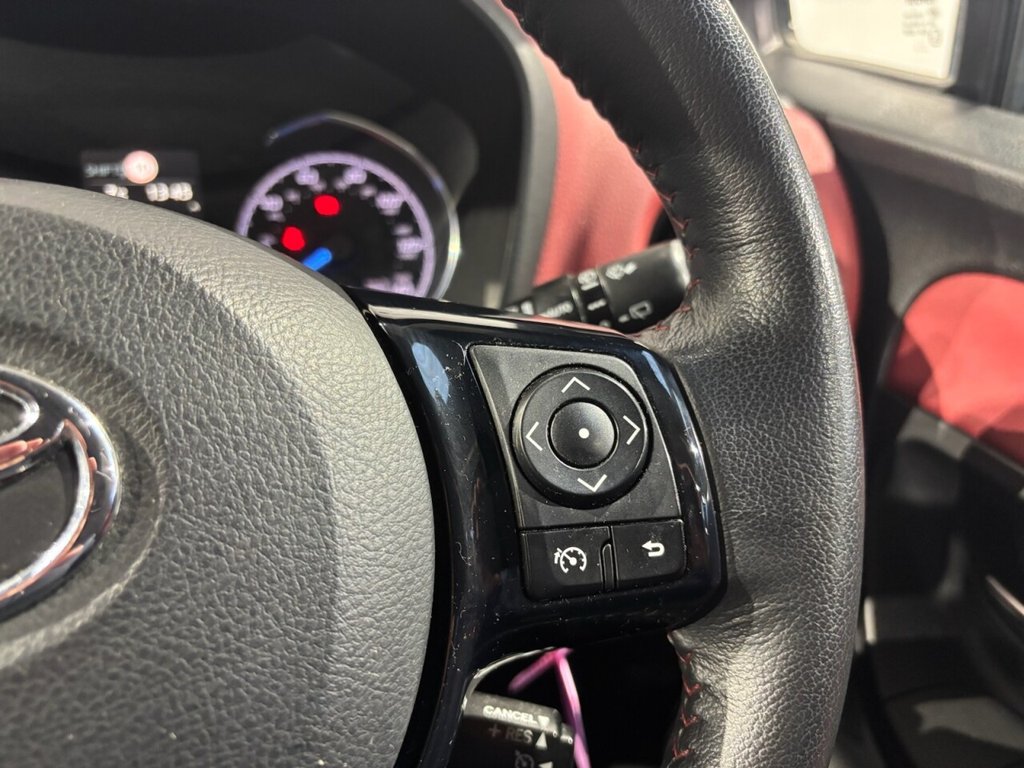 Used Toyota Yaris 2017 for sale - 77668941: Photo 25