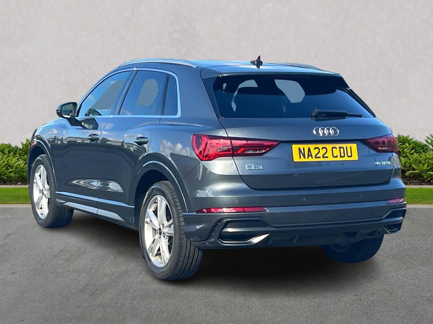 Used Audi Q3 2022 for sale - 76070134: Photo 2
