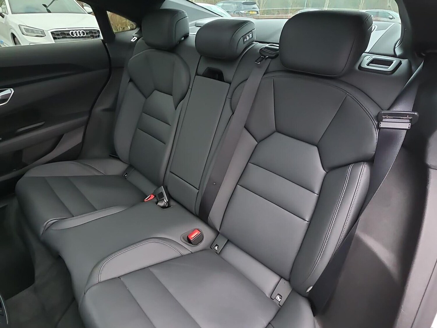 Used Audi e-tron GT 2023 for sale - 77639263: Photo 16