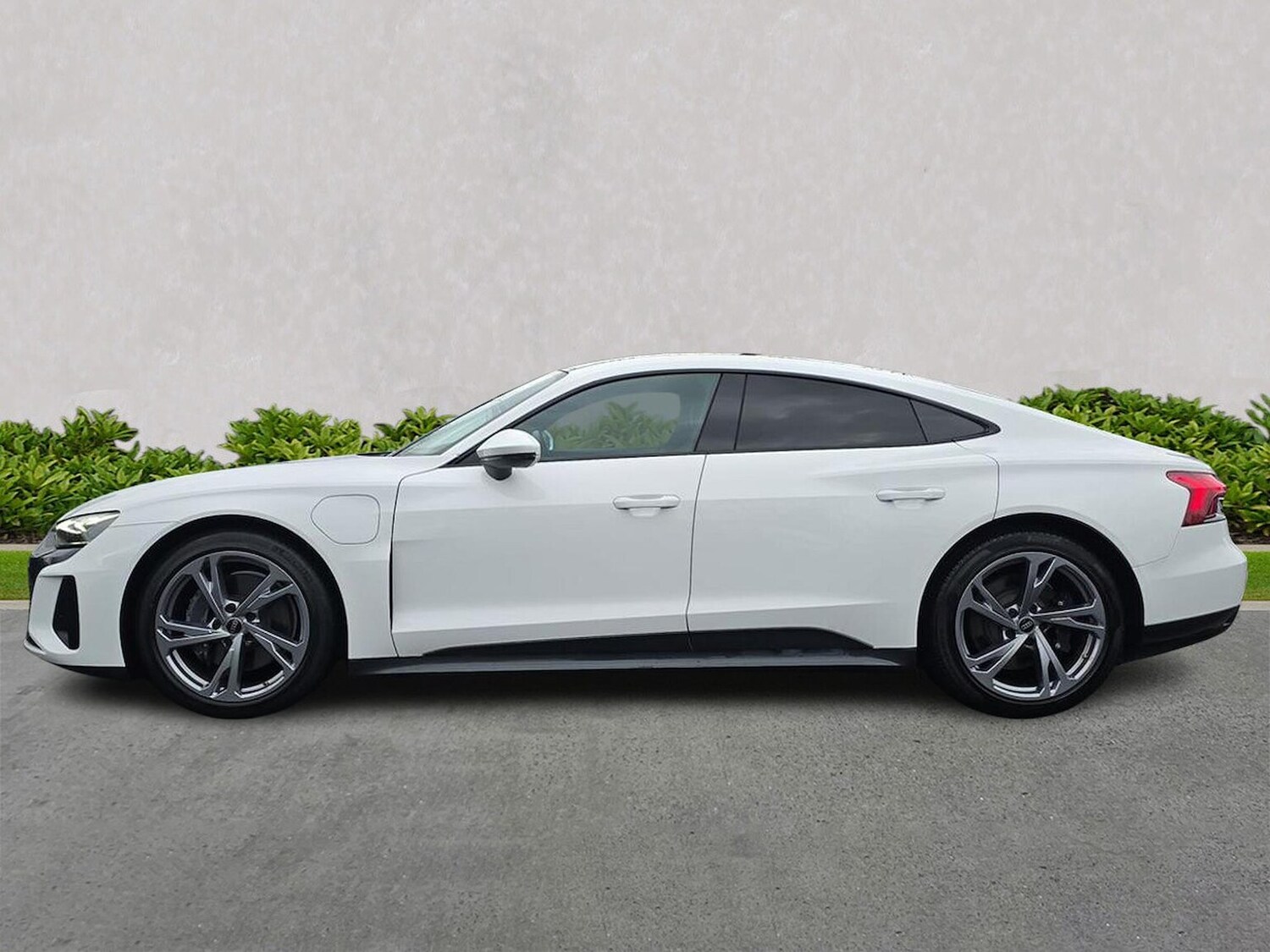 Used Audi e-tron GT 2023 for sale - 77639263: Photo 19