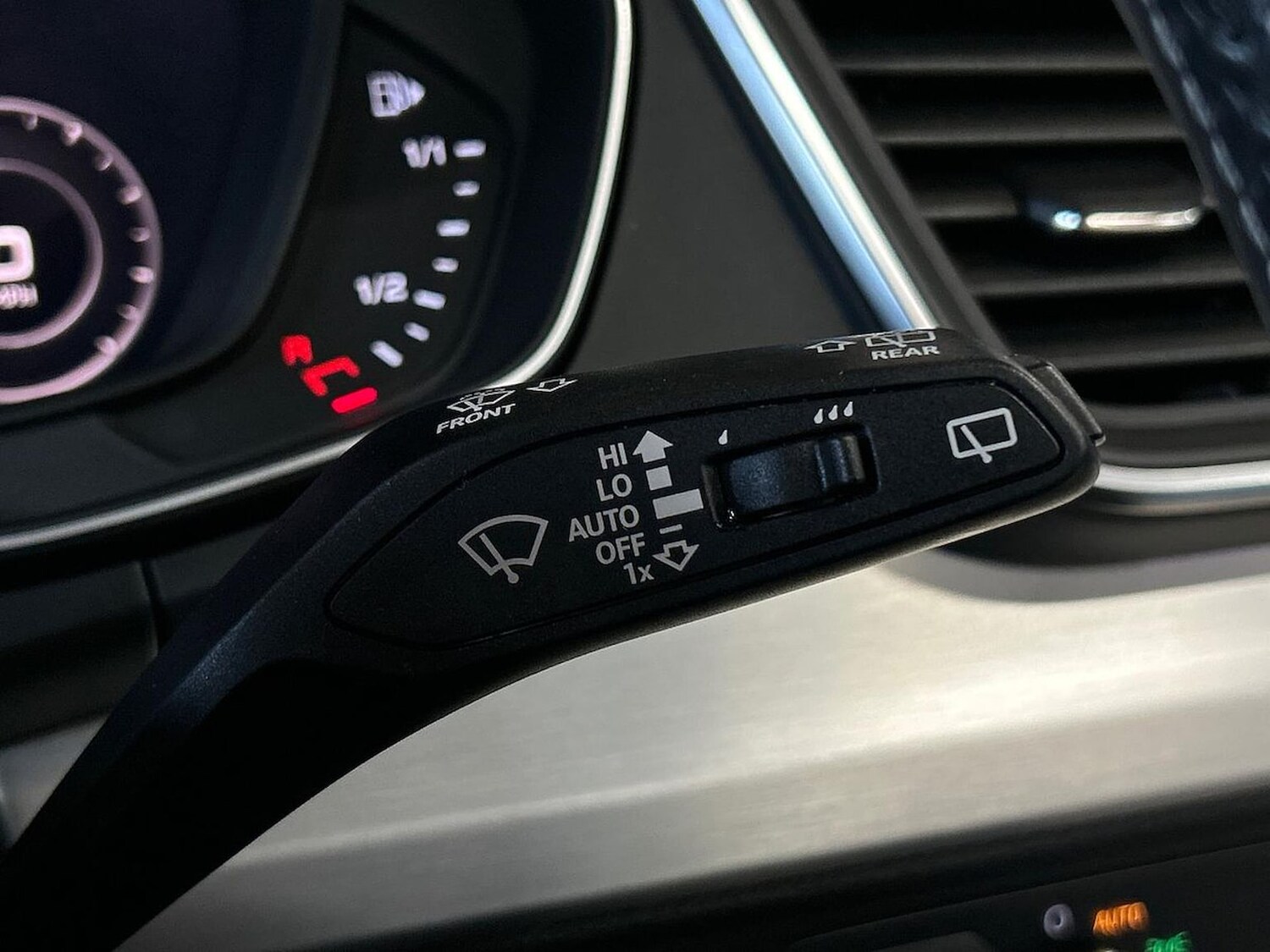 Used Audi Q5 2020 for sale - 78192547: Photo 30