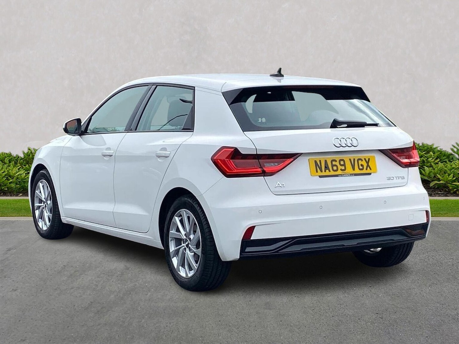 Used Audi A1 2019 for sale - 76107155: Photo 2