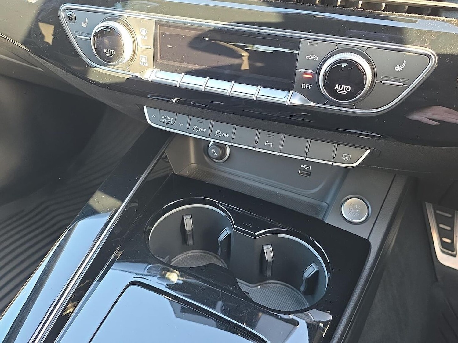 Used Audi A4 2021 for sale - 76402389: Photo 12