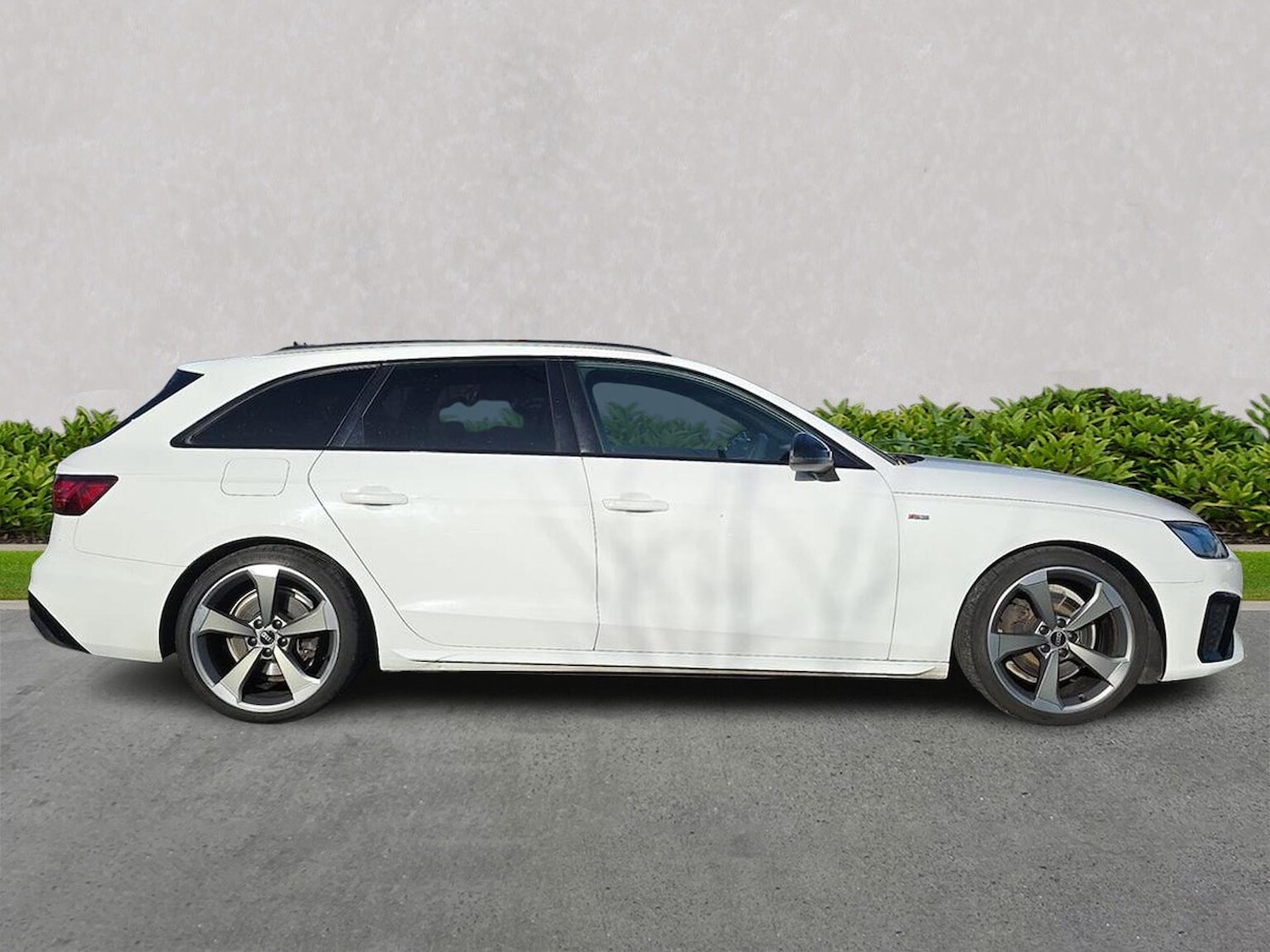 Used Audi A4 2021 for sale - 76402389: Photo 3