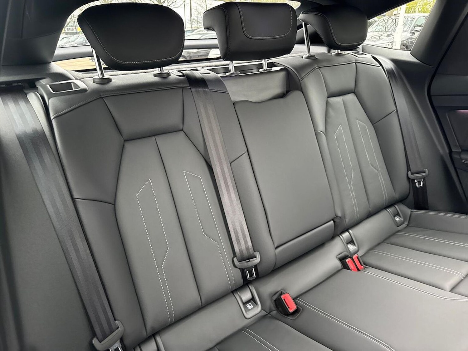 Used Audi Q4 e-tron 2025 for sale - 76335171: Photo 16