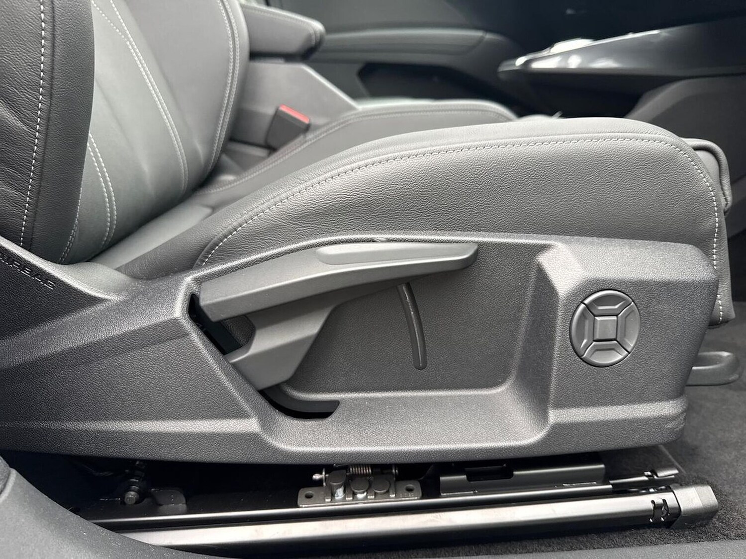 Used Audi Q4 e-tron 2025 for sale - 76335171: Photo 30