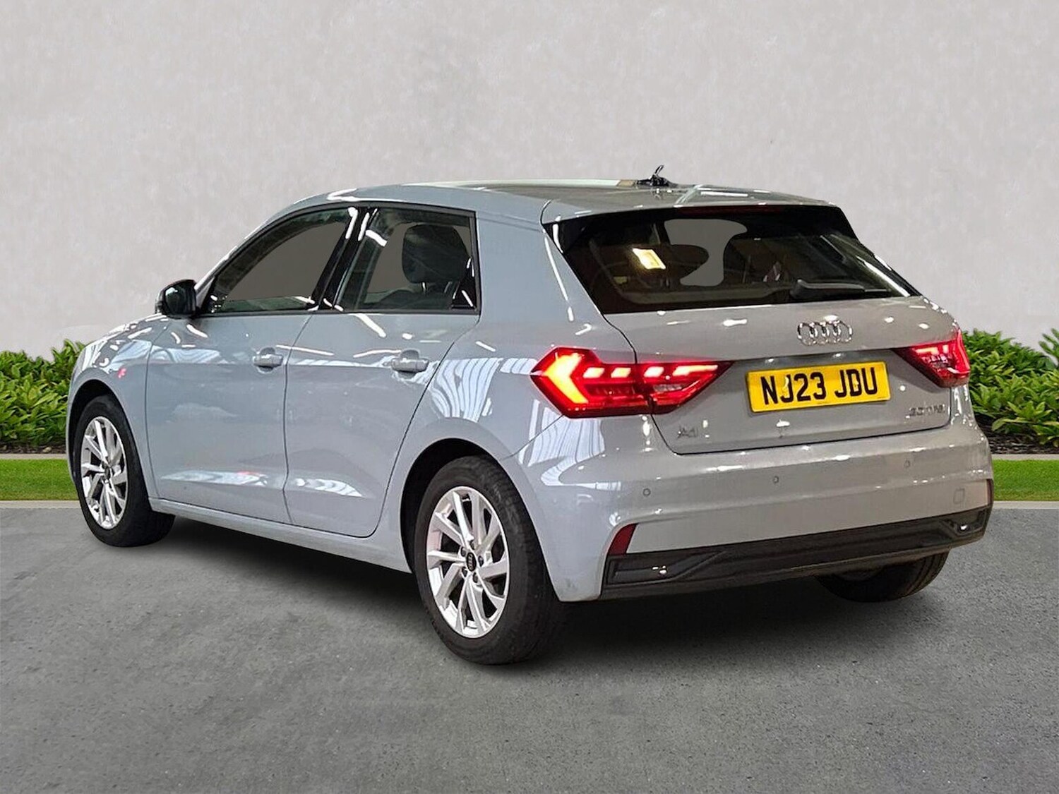 Used Audi A1 2023 for sale - 76193236: Photo 2