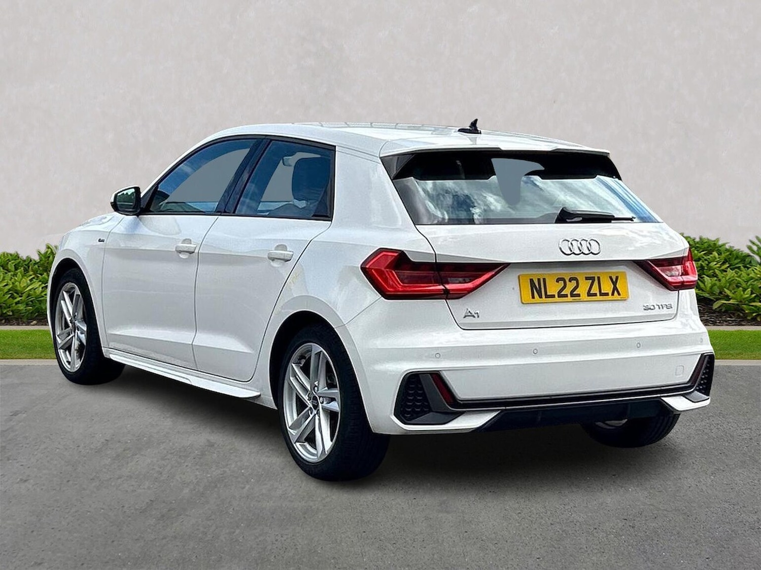 Used Audi A1 2022 for sale - 76403453: Photo 2