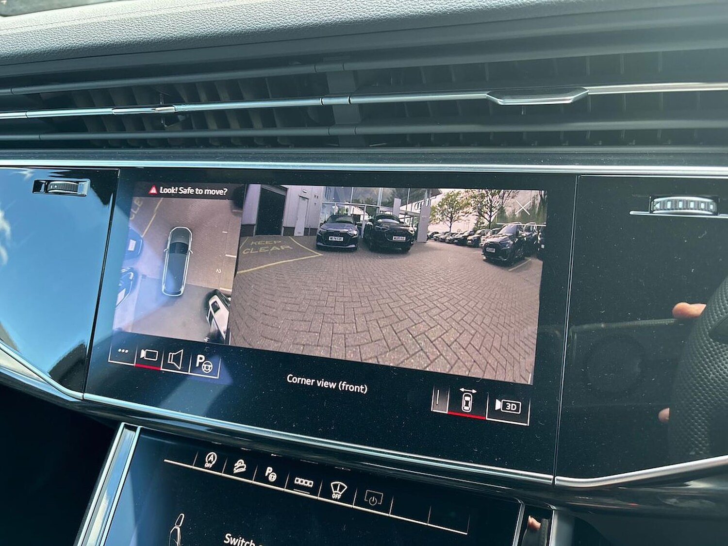 Used Audi Q7 2025 for sale - 76299414: Photo 23