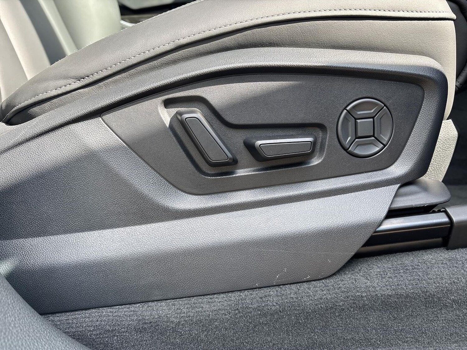 Used Audi Q7 2025 for sale - 76299414: Photo 30