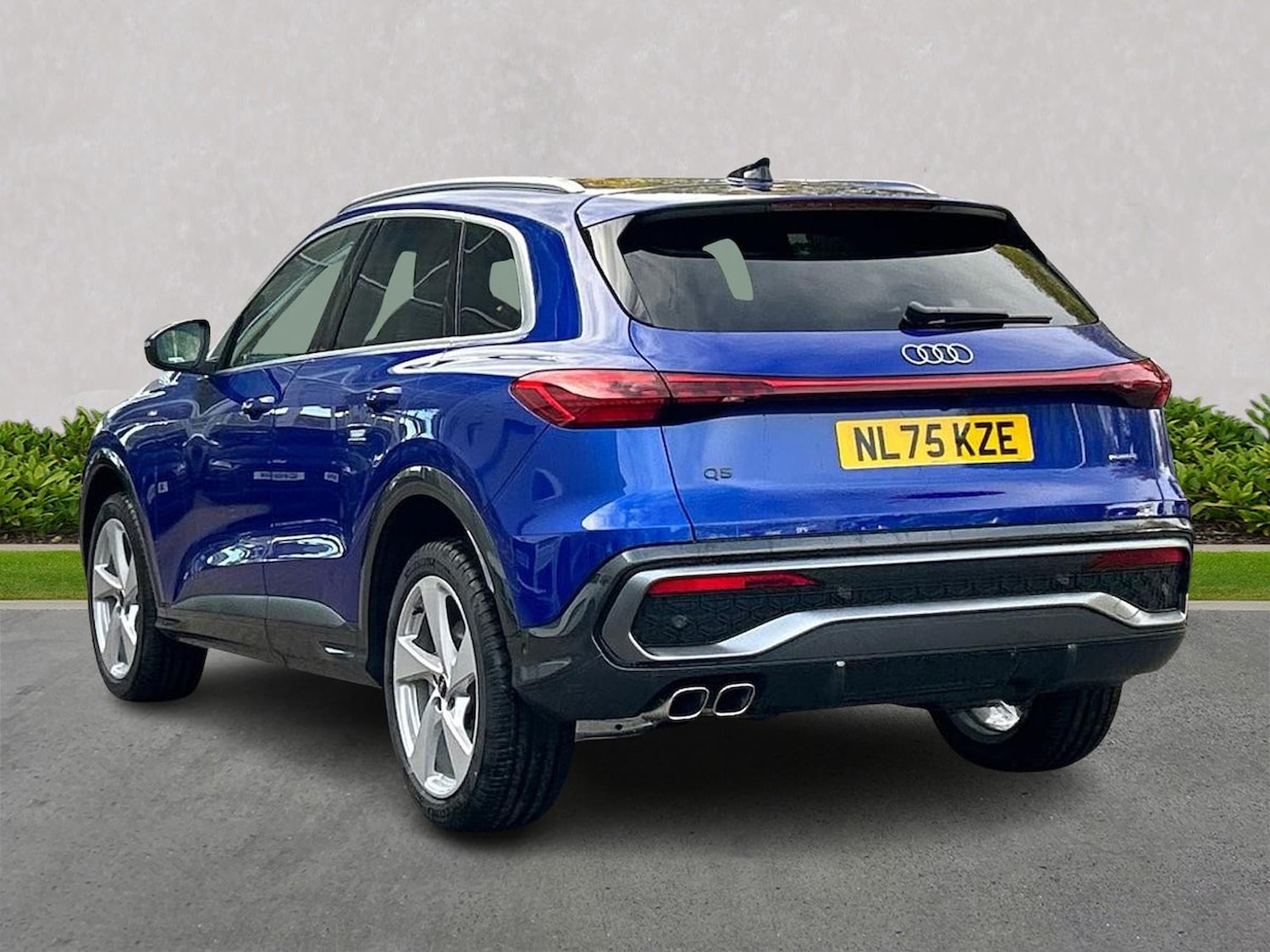 Used Audi Q5 2025 for sale - 77492355: Photo 2