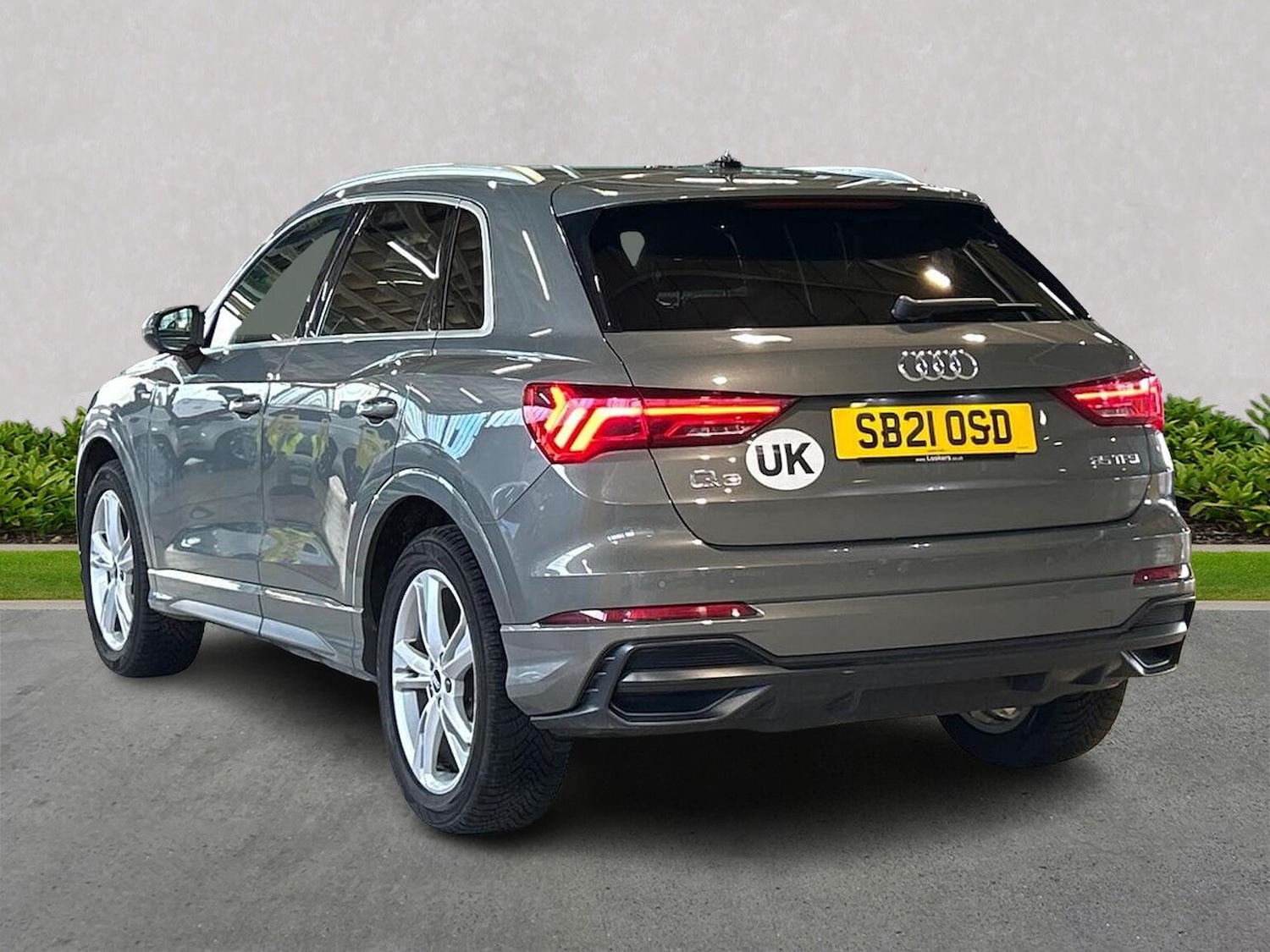 Used Audi Q3 2021 for sale - 78192498: Photo 2