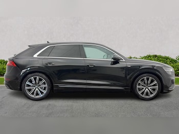 Used Audi Q8 2023 for sale - 76450569: Photo