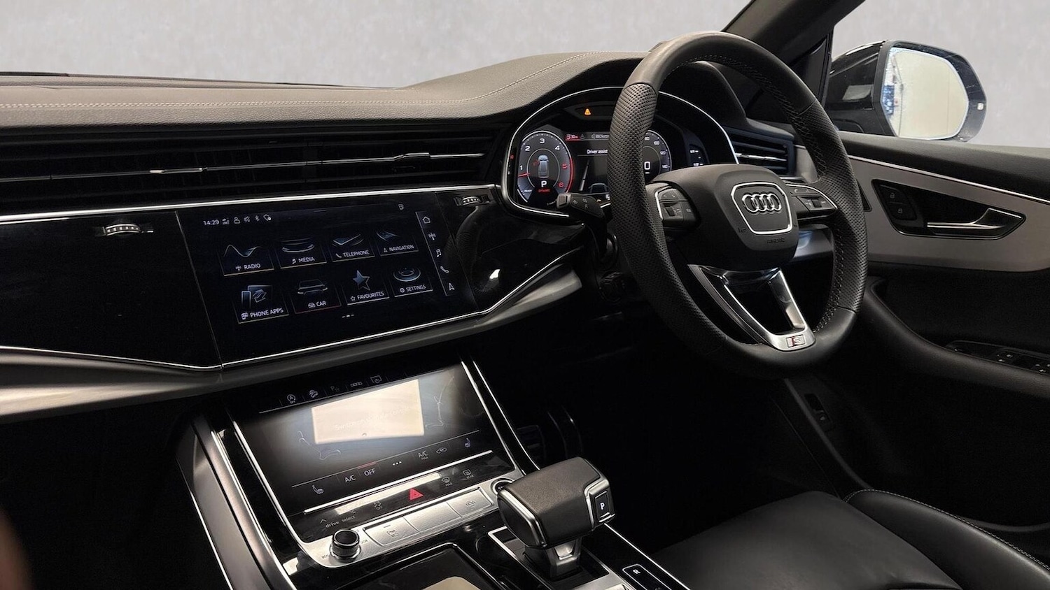 Used Audi Q8 2023 for sale - 76450569: Photo 5