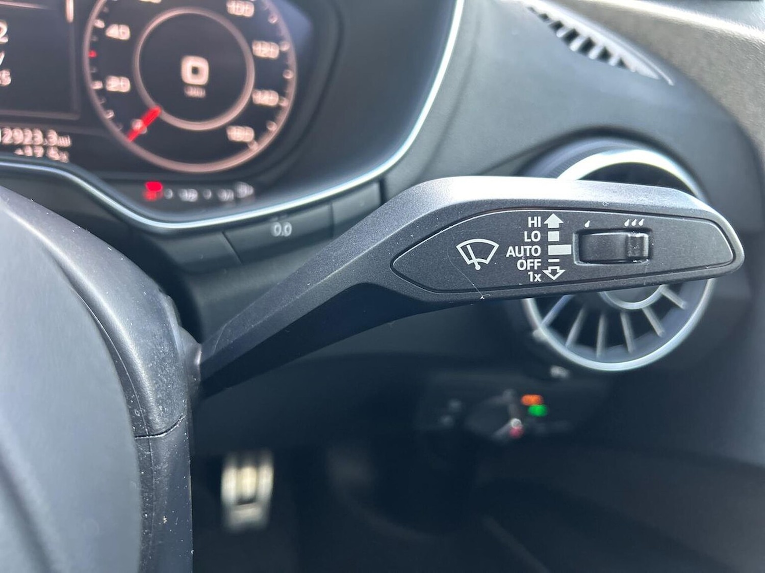 Vehicle 28