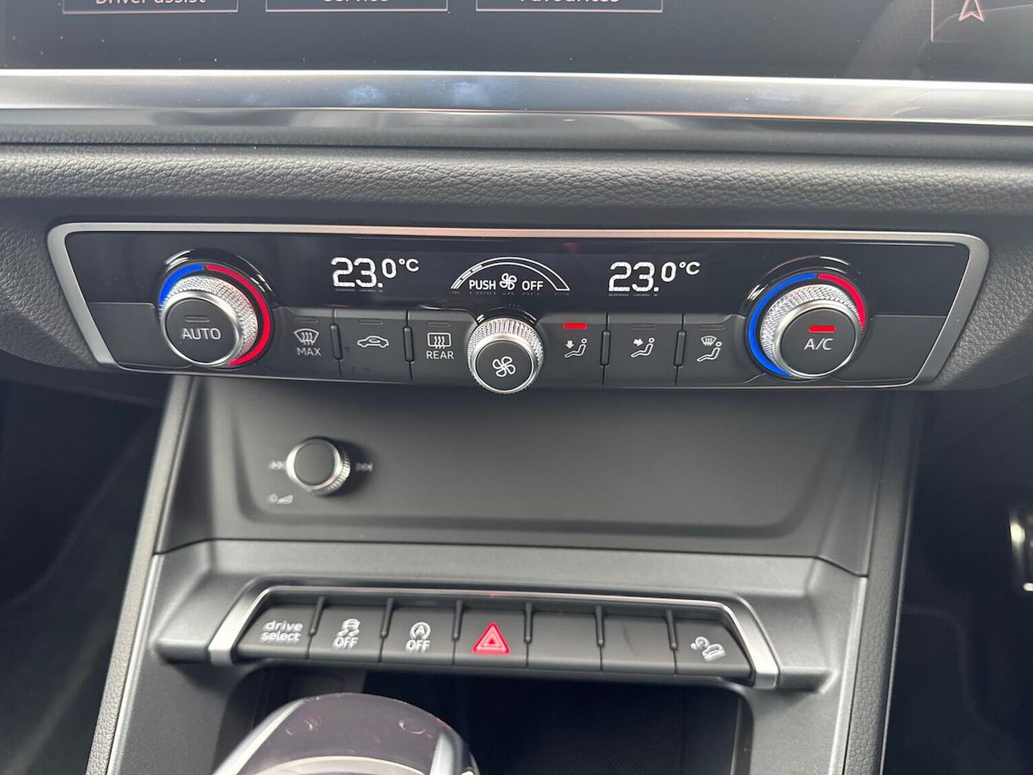 Used Audi Q3 2025 for sale - 76102494: Photo 12