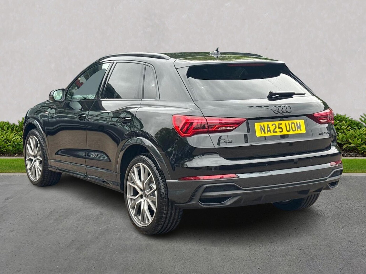 Used Audi Q3 2025 for sale - 76102494: Photo 2