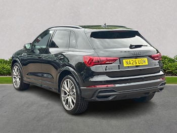 Used Audi Q3 2025 for sale - 76102494: Photo