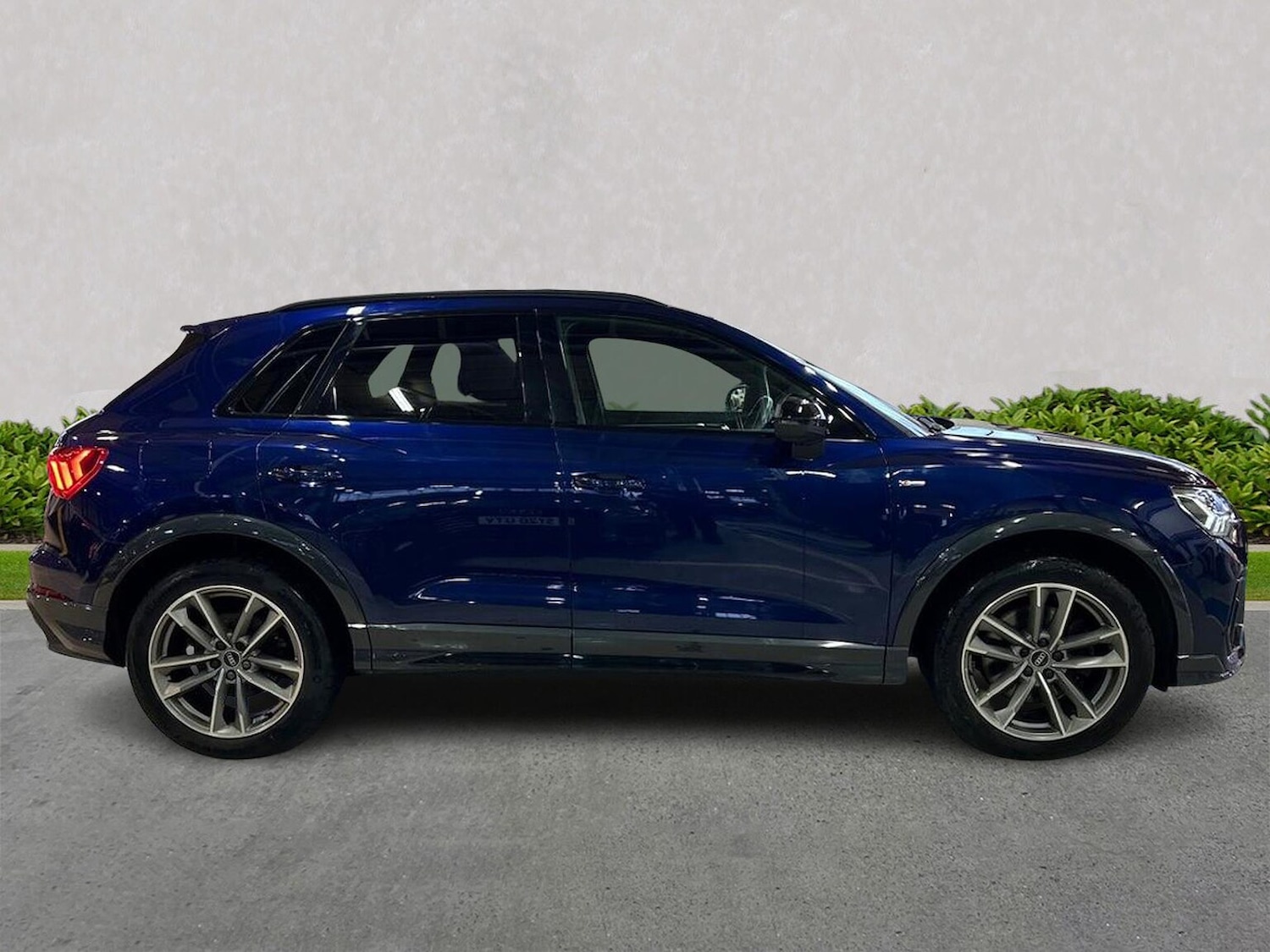 Used Audi Q3 2022 for sale - 77813370: Photo 3