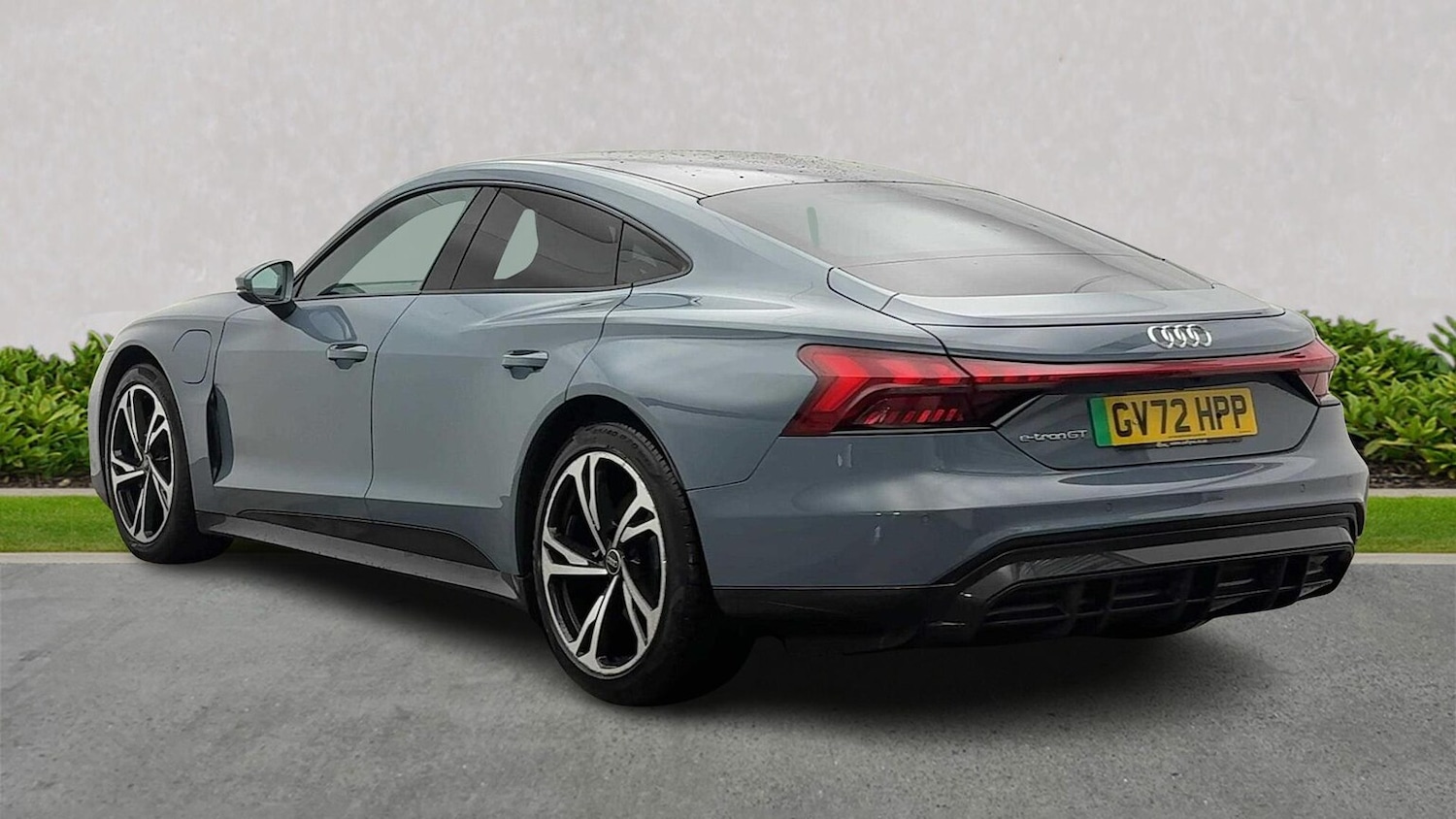 Used Audi e-tron GT 2022 for sale - 76046075: Photo 2