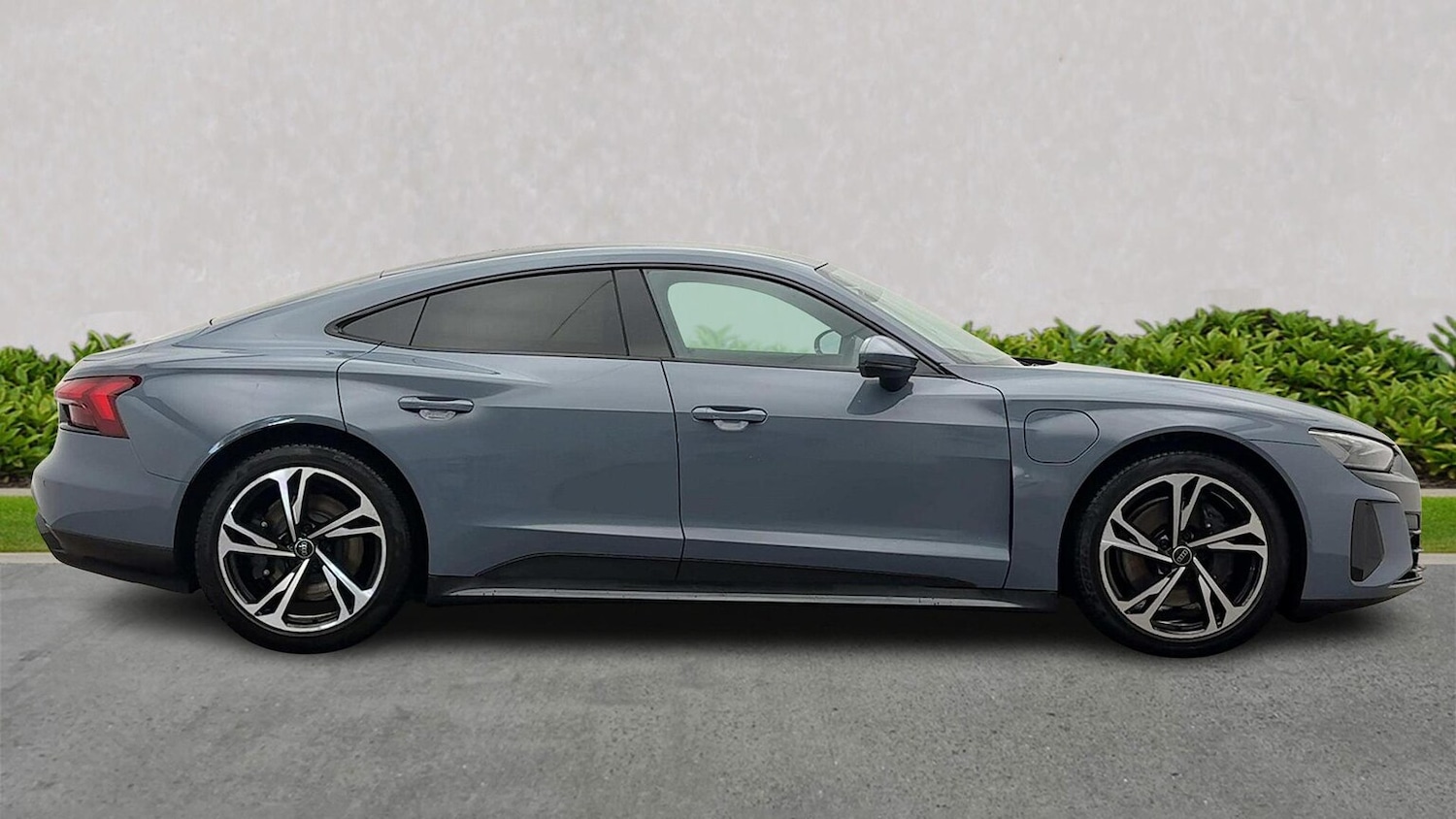 Used Audi e-tron GT 2022 for sale - 76046075: Photo 3