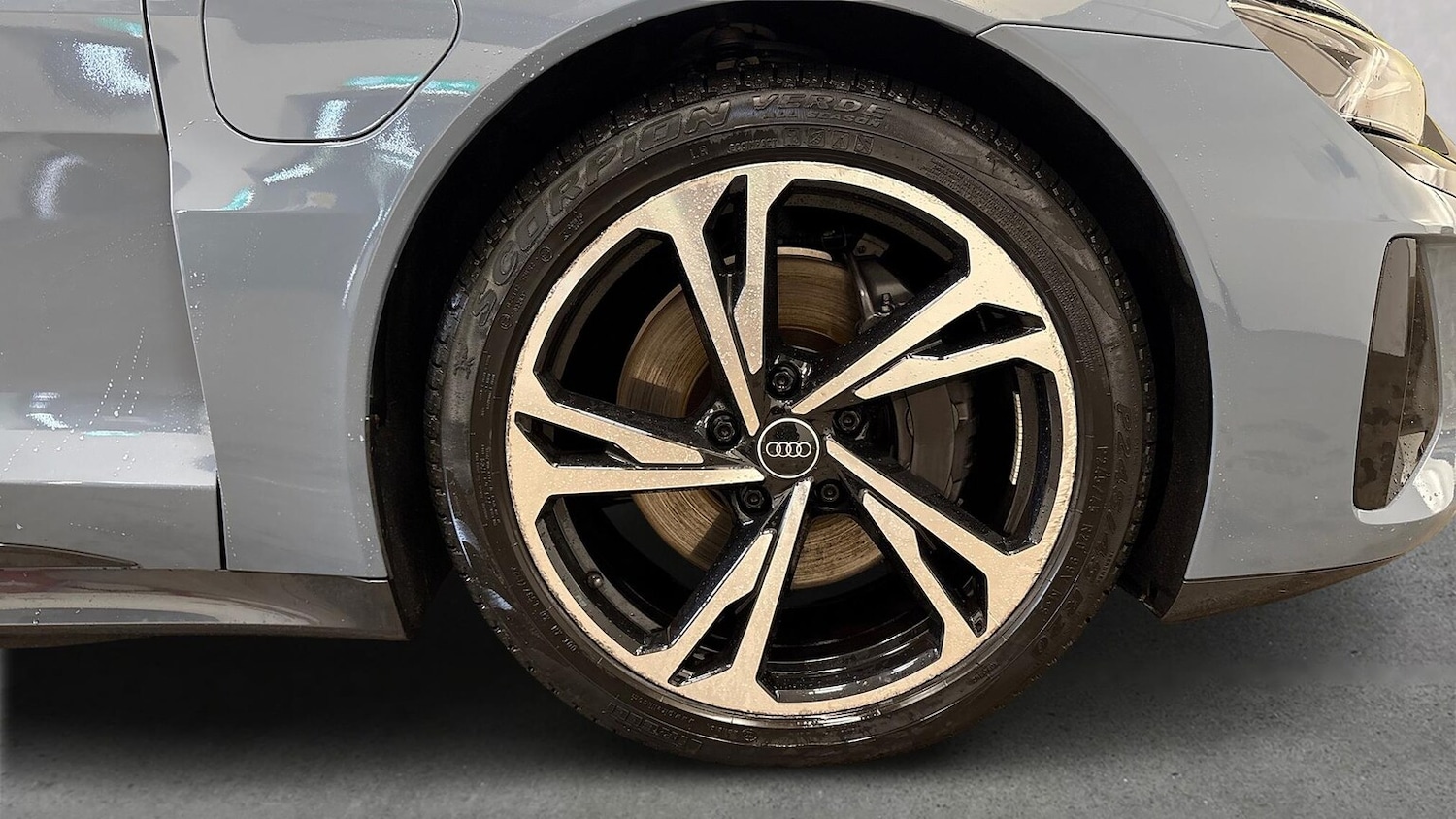 Used Audi e-tron GT 2022 for sale - 76046075: Photo 6