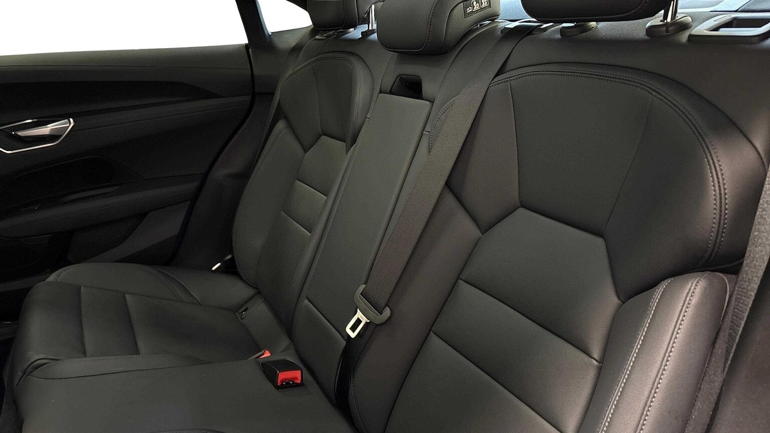 Used Audi e-tron GT 2022 for sale - 76046075: Photo 8