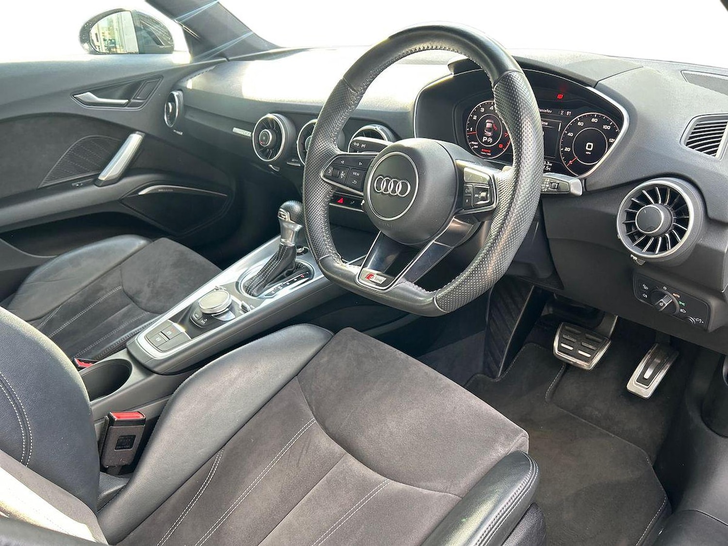 Used Audi TT 2018 for sale - 76127234: Photo 15
