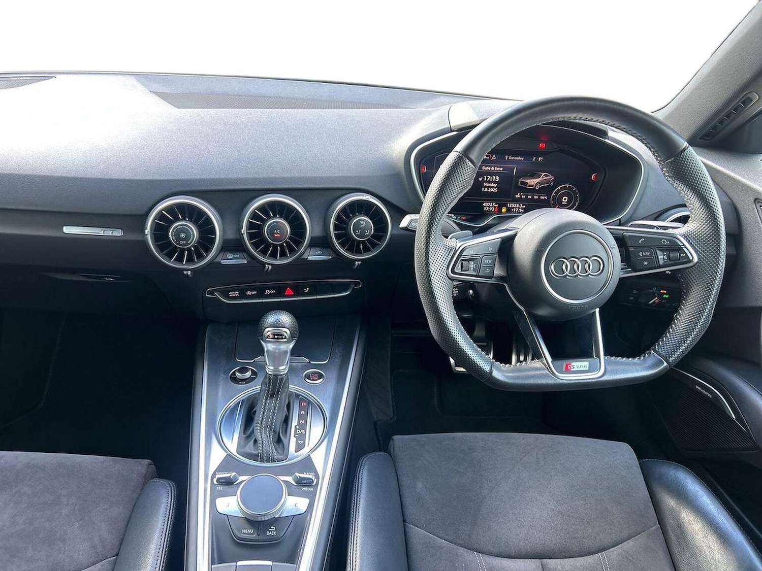 Used Audi TT 2018 for sale - 76127234: Photo 8