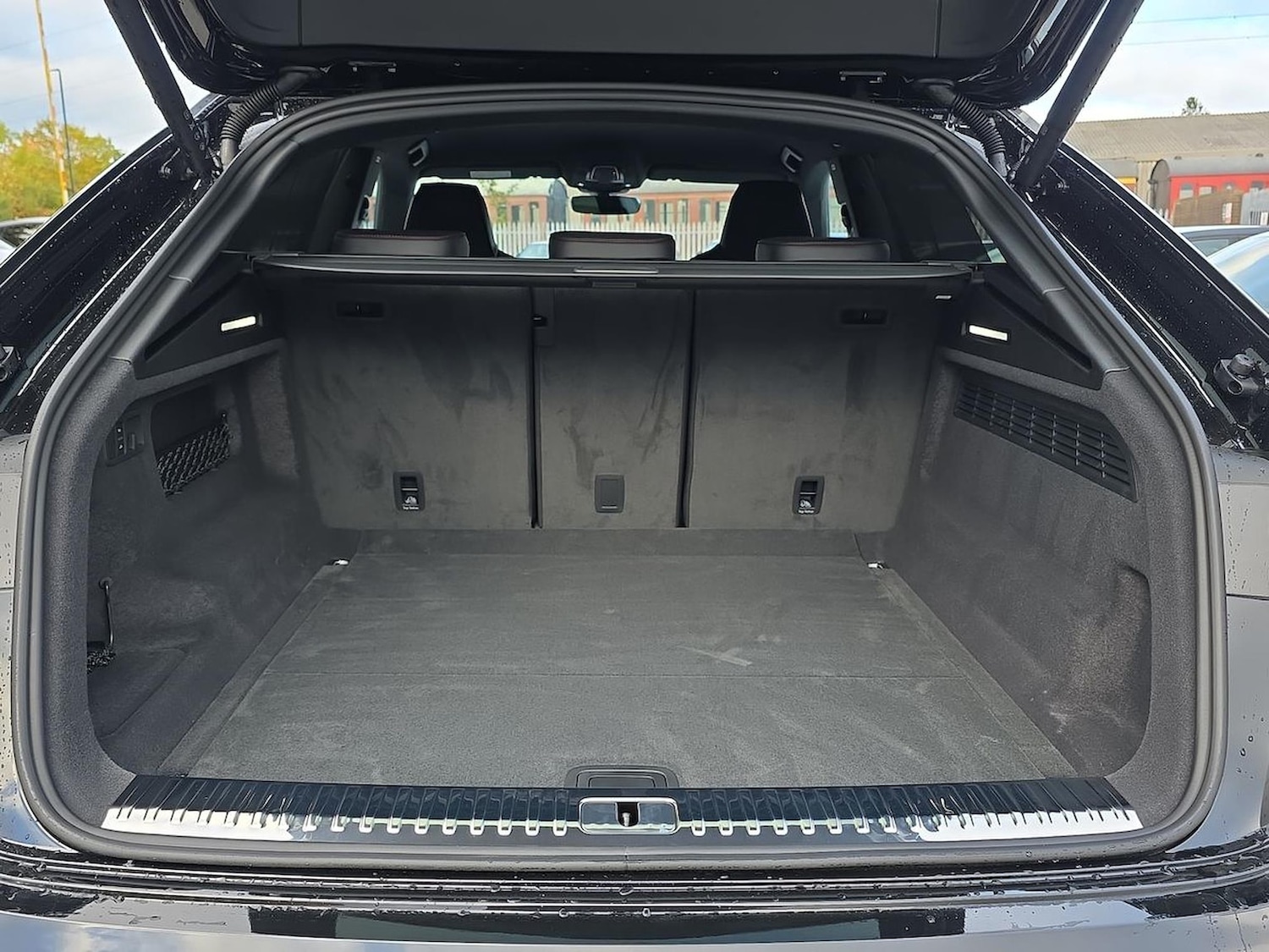 Used Audi RS Q8 2025 for sale - 76748415: Photo 17