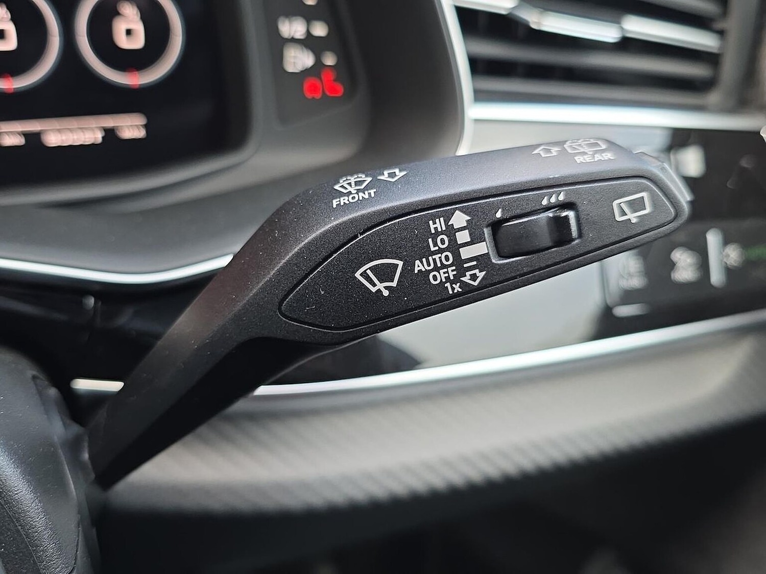 Used Audi RS Q8 2025 for sale - 76748415: Photo 28