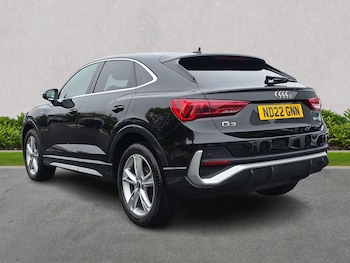 Used Audi Q3 2022 for sale - 76324602: Photo 2