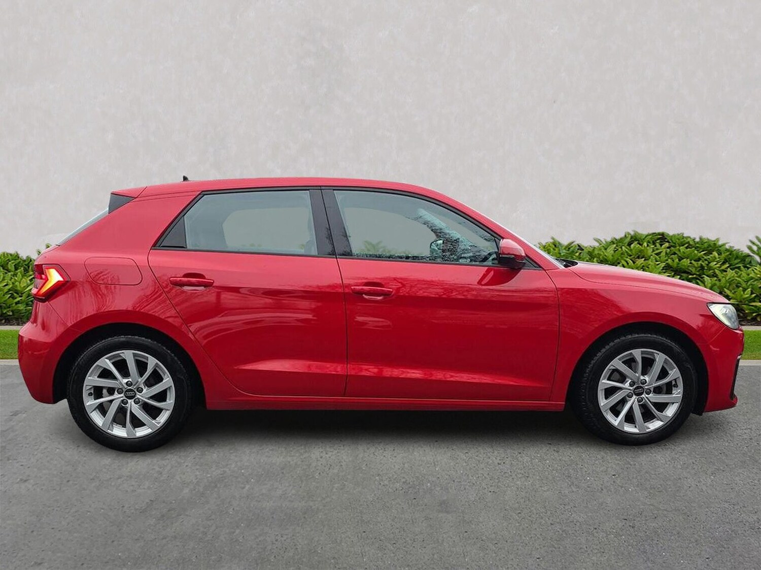 Used Audi A1 2023 for sale - 76957601: Photo 3