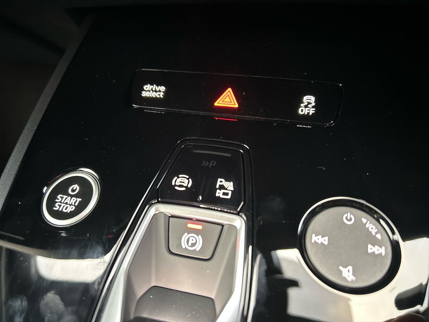 Used Audi Q4 e-tron 2025 for sale - 76693395: Photo 22