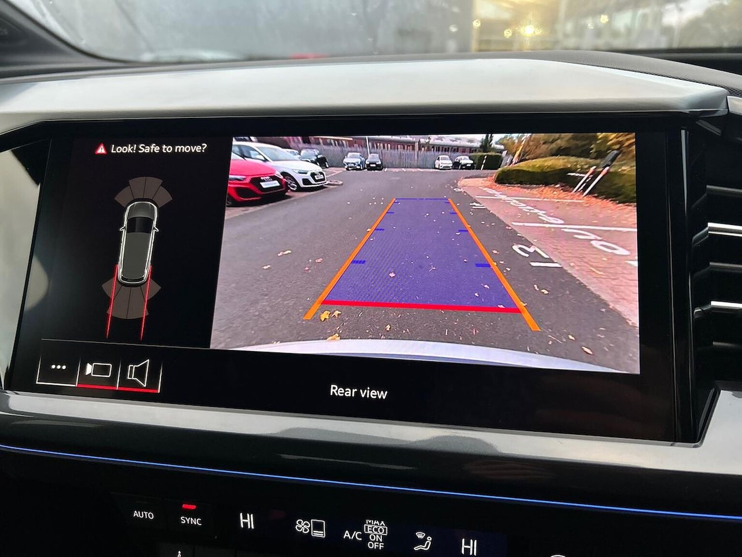 Used Audi Q4 e-tron 2025 for sale - 76693395: Photo 23