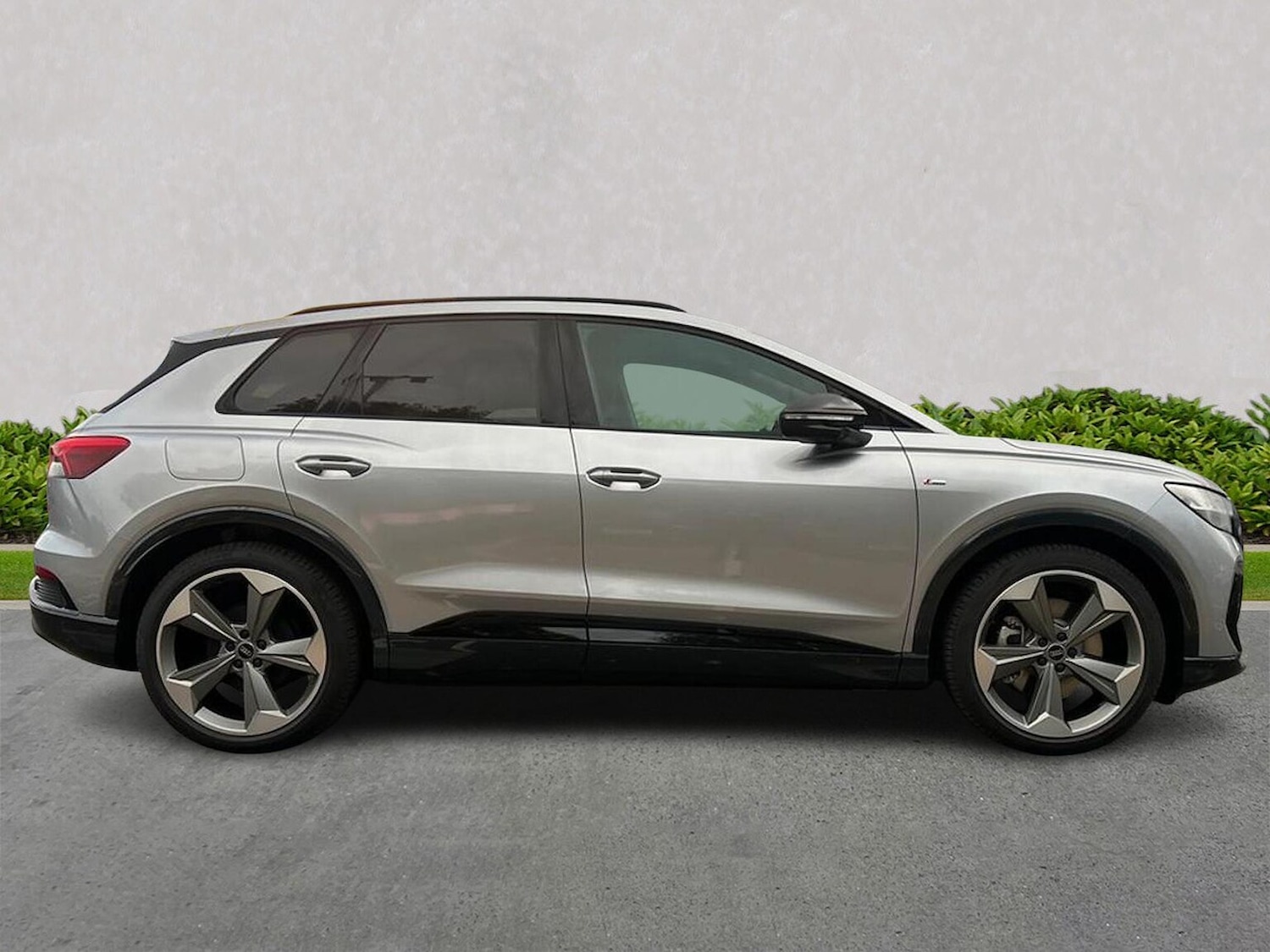 Used Audi Q4 e-tron 2025 for sale - 76693395: Photo 3