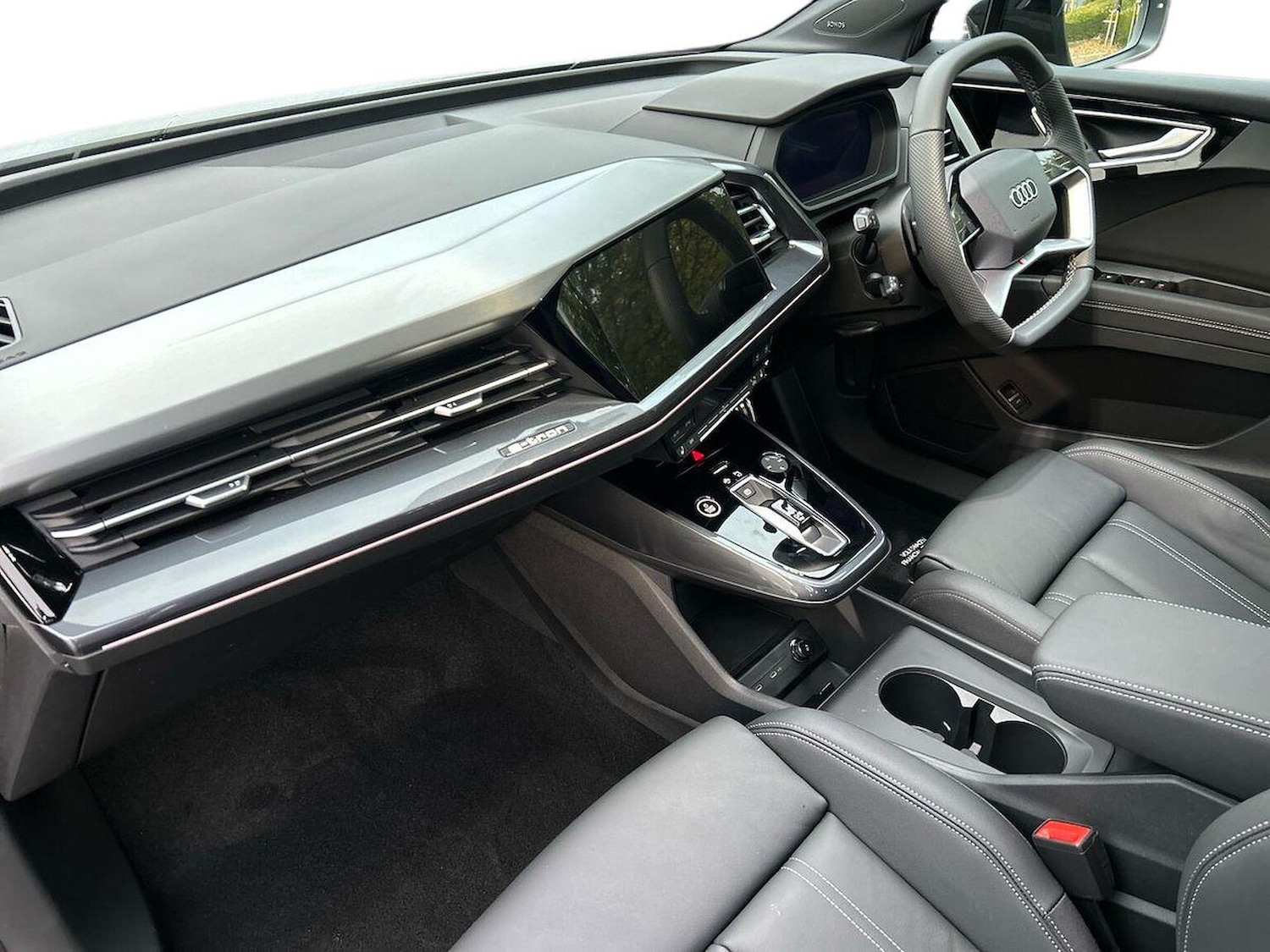 Used Audi Q4 e-tron 2025 for sale - 76693395: Photo 7