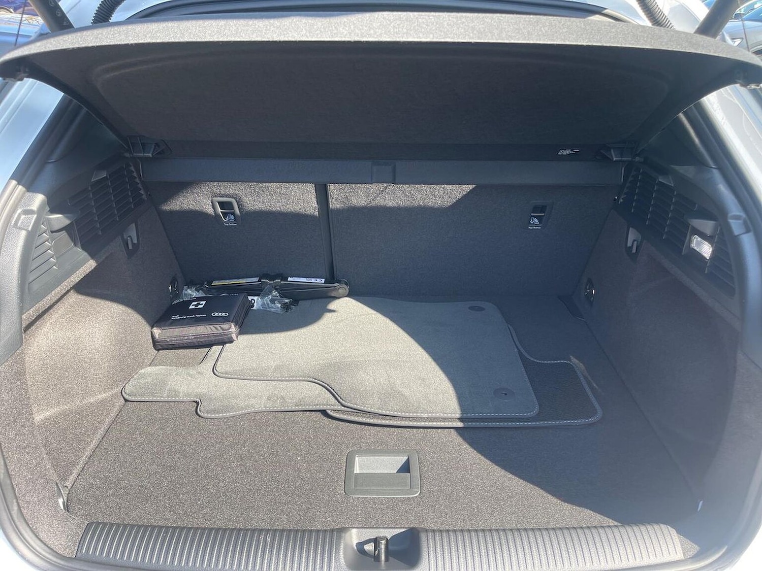 Used Audi Q2 2025 for sale - 76165000: Photo 17