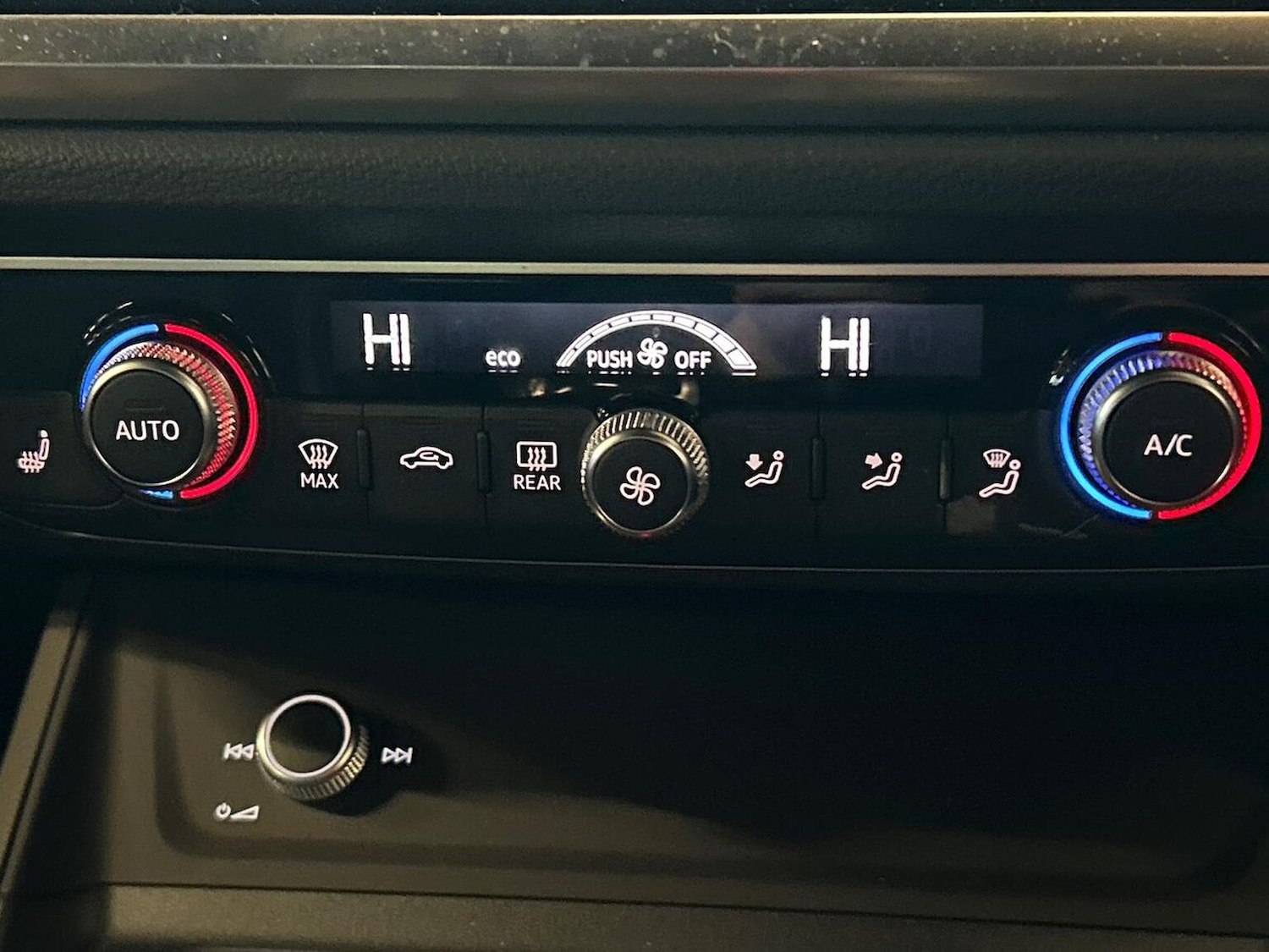 Used Audi Q3 2019 for sale - 77077277: Photo 14