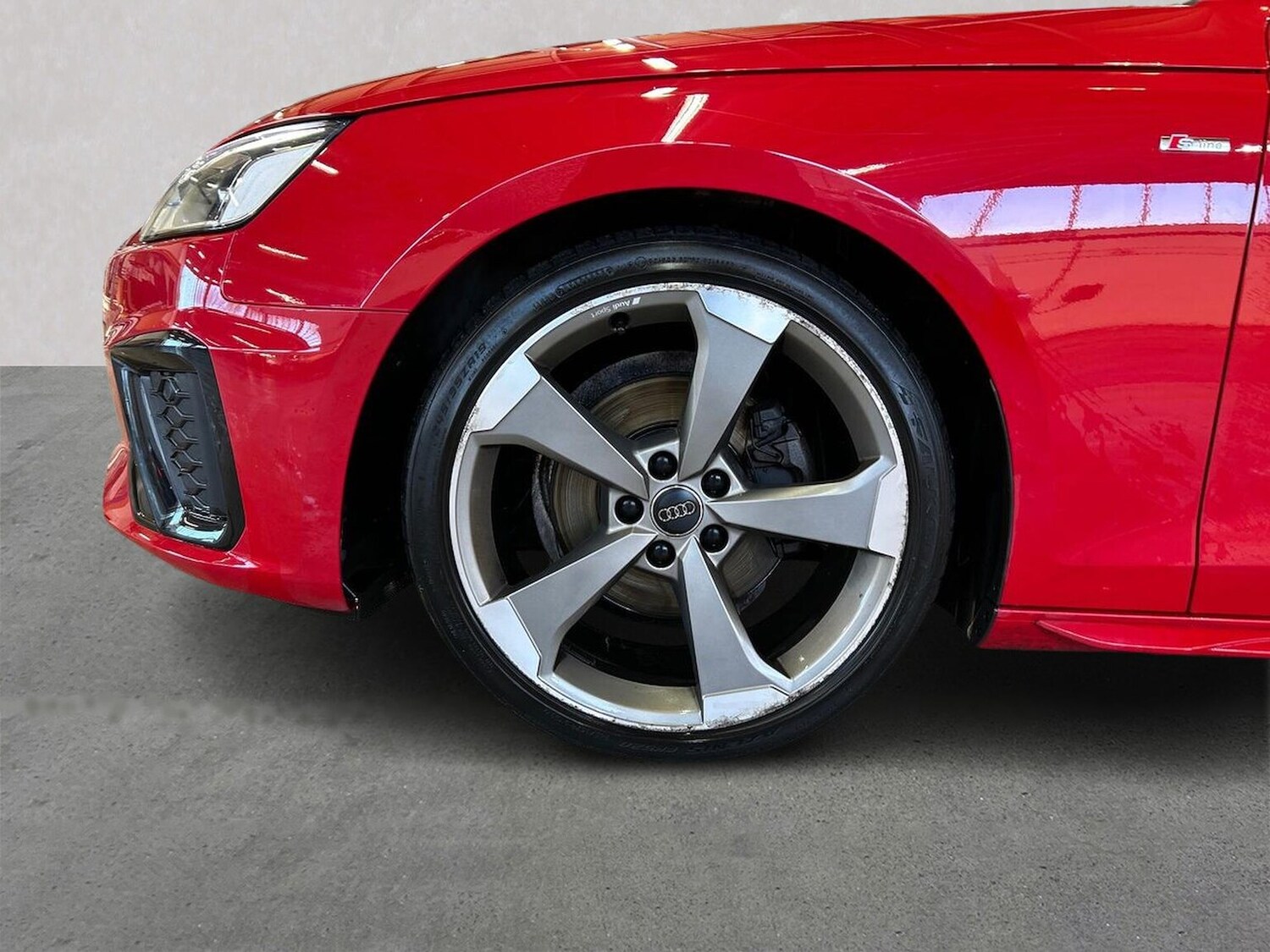 Used Audi A4 2020 for sale - 76643519: Photo 6