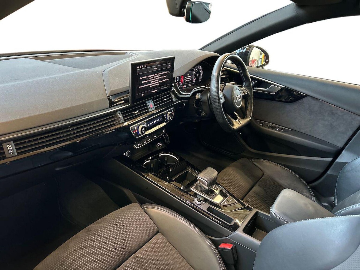 Used Audi A4 2020 for sale - 76643519: Photo 7