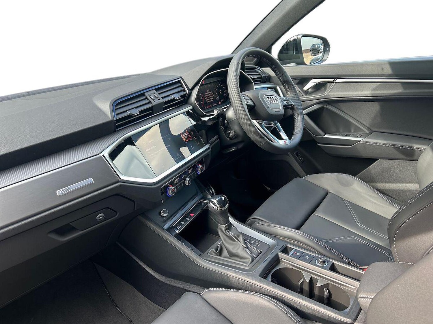 Used Audi Q3 2025 for sale - 76382629: Photo 7