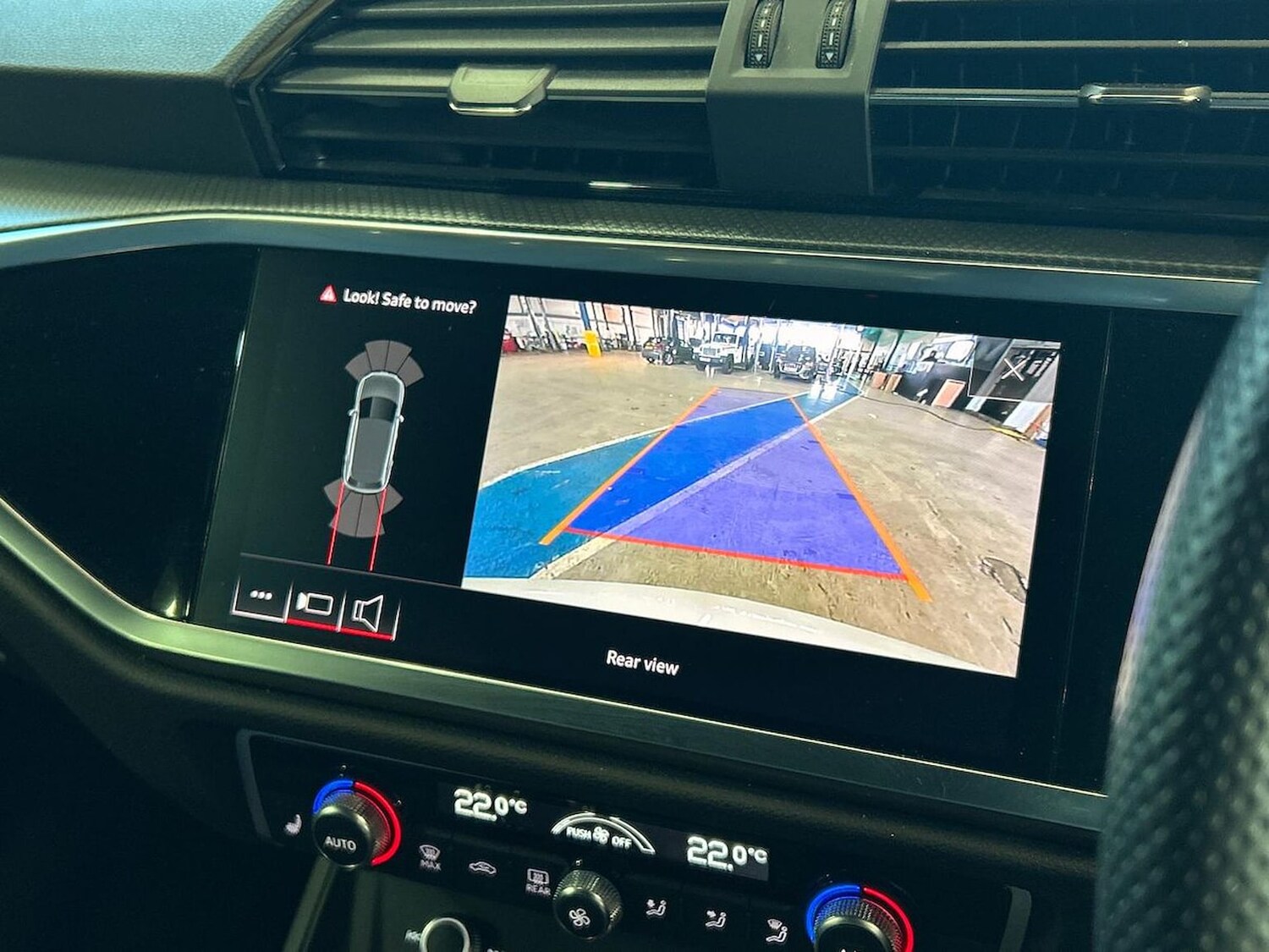 Used Audi Q3 2020 for sale - 78192473: Photo 25