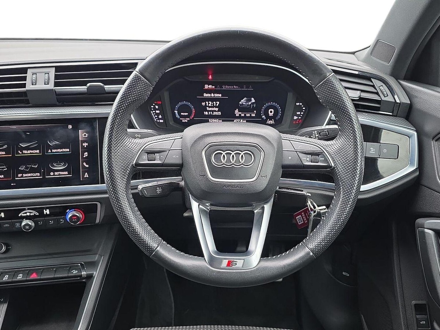 Used Audi Q3 2020 for sale - 76583228: Photo 11