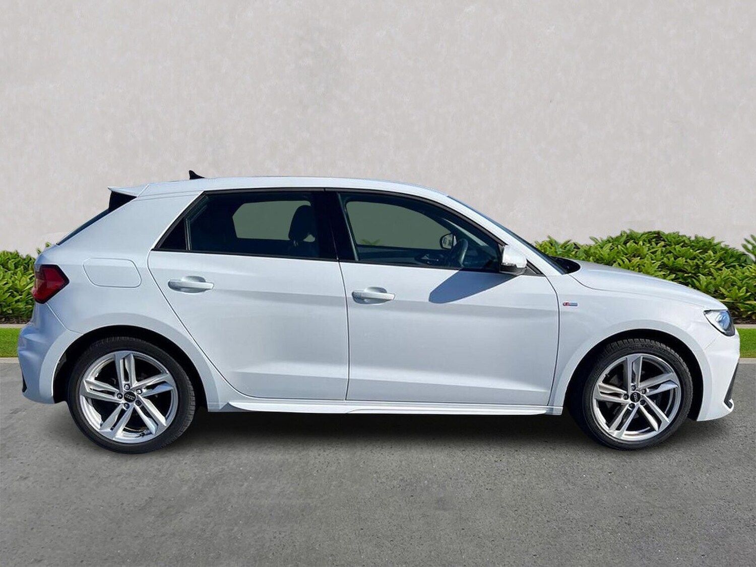 Used Audi A1 2023 for sale - 76057886: Photo 3