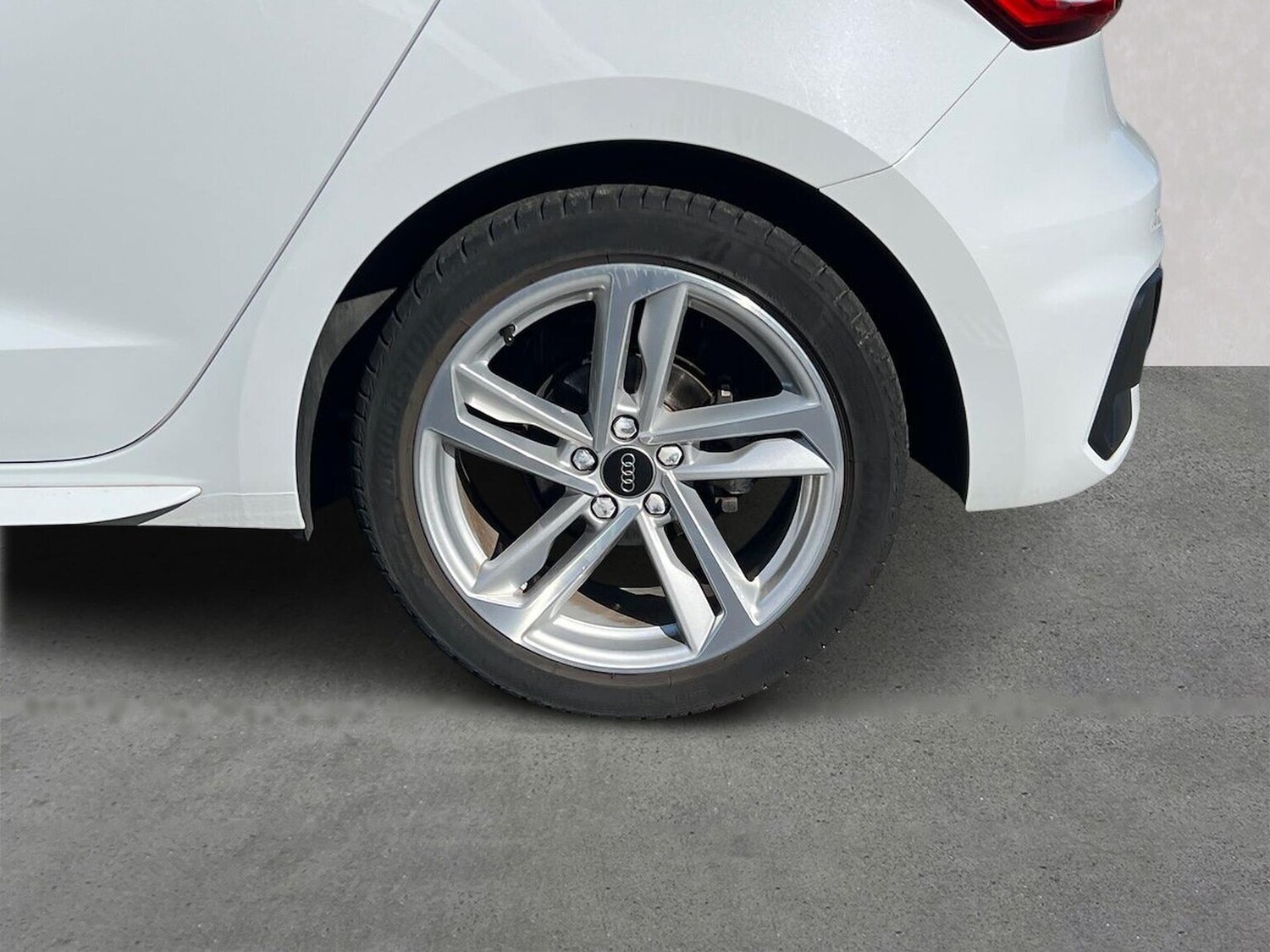 Used Audi A1 2023 for sale - 76057886: Photo 6